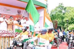 आगरा में बोले मुख्यमंत्री योगी- राष्ट्र निर्माण की जिम्मेदारी युवाओं पर