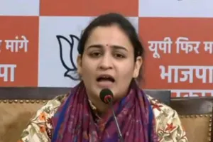 मुख्यमंत्री योगी से मुलाकात पर अपर्णा ने रामगोपल यादव पर बोला हमला, कही यह बड़ी बात