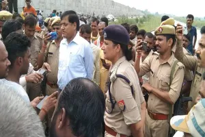 रायबरेली: शारदा नहर में डूबे युवक की तलाश में पुलिस उदासीन, ग्रामीणों ने रोका राजमार्ग