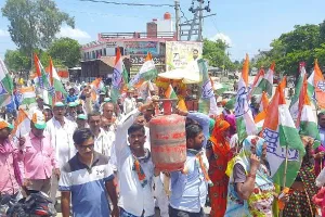 रायबरेली: ज्ञापन देने पहुंचे कांग्रेसियों ने अधिकारी के न मिलने पर काटा हंगामा