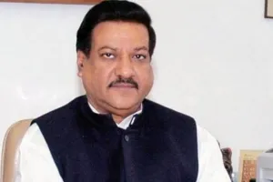 कठपुतली अध्यक्ष बनाकर ‘बैकसीट ड्राइविंग’ हुई तो कांग्रेस नहीं बच पाएगी: पृथ्वीराज चव्हाण 