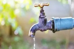 हल्द्वानी: दो घंटे सप्लाई ठप, उसके बाद भी अपर्याप्त पानी की आपूर्ति