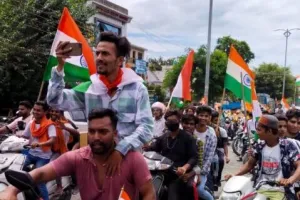 हल्द्वानी: आजादी के दिन का यूं मजाक तो न बनाओ, शर्म करो… इन नन्हें बच्चों से सीखो