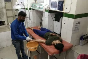 नैनीताल: बॉयफ्रेंड से झगड़ा होने पर लखनऊ की महिला पर्यटक ने काटी हाथ की नस