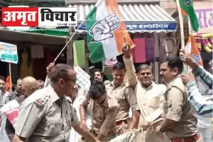 इटावा : सरकार की निकाल रहे थे अर्थी… जानें फिर हुआ क्या