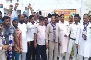 संभल : दलित छात्र की मौत के विरोध में बसपाइयों ने किया प्रदर्शन, की परिवार को मुआवजा-सरकारी नौकरी देने की मांग