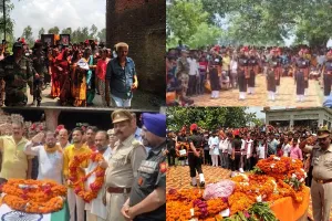 बाराबंकी: दिवंगत सैनिक के अंतिम संस्कार में उमड़ा जनसैलाब, सत्ता और विपक्ष के नेताओं ने भी दी श्रद्धांजलि