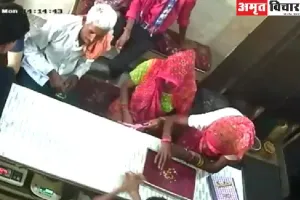 बुलंदशहर : ज्वैलरी शोरूम में सोना निगल गई महिला…सीसीटीवी ने खोला राज