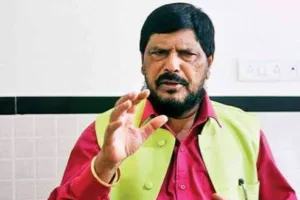 राहुल की यात्रा भारत जोड़ो नहीं, भारत तोड़ो यात्रा है- रामदास आठवले