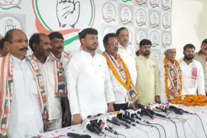 बरेली: पूर्व विधायक छोटेलाल गंगवार समर्थकों के साथ कांग्रेस में शामिल