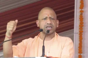 मऊ: सीएम योगी ने दी करोड़ों की सौगात, माफिया के खिलाफ कही ये बड़ी बात