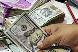 अमेरिकी डॉलर के मुकाबले रुपया 37 पैसे बढ़कर 81.30 पर पहुंचा