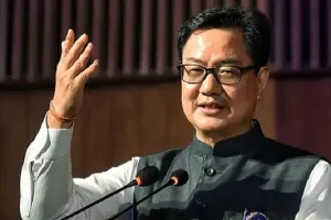 अभिव्यक्ति की आजादी की संबंधी टिप्पणी पर कानून मंत्री ने पूर्व न्यायाधीश की आलोचना की