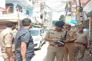 कानपुर: 17 महीने घर में रखे शव का राज तलाशने पहुंचे एडीसीपी, एक घंटे तक परिवार से की पूछताछ