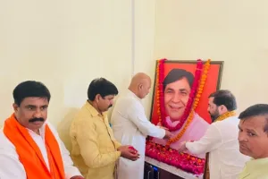 जनता से जुड़े नेता थे रामनरेश: सतीश शर्मा