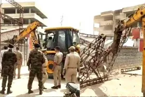 कानपुर: प्रसपा नेता के अवैध कब्जे पर चला योगी का बुलडोजर, केडीए ने ध्वस्त किया निर्माण