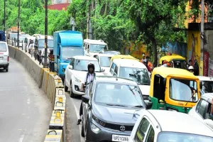 हुजूर! स्मार्ट सिटी में जाम से हांफते लोग और फंसे वाहनों को कौन देखेगा?