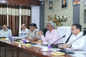 मुरादाबाद : गांधी जयंती पर होंगे विविध आयोजन, डीएम ने बैठक में दिया निर्देश