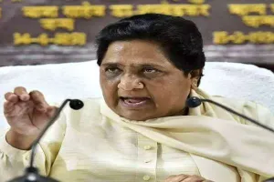 मायावती का केन्‍द्र पर हमला, कहा- महंगाई-बेरोजगारी की तरह रुपये के अवमूल्यन को हल्के में न ले सरकार