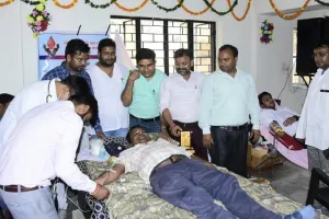 मुरादाबाद : शिविर में 40 अवर अभियंताओं ने किया रक्तदान, बताया महत्व