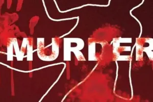 सोनभद्र: पति ने पीट-पीटकर पत्नी को उतारा मौत घाट, शव  बोरे में रखकर हुआ फरार