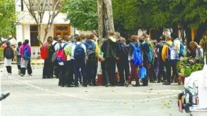 लोहाघाट: छात्रों के जबरदस्ती बाल काटने व मारपीट करने के आरोप में वार्डन निलंबित