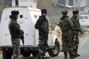 जम्मू-कश्मीर के शोपियां में आतंकियों ने UP के दो मजदूरों पर किया ग्रेनेड से हमला, मौत, दो संदिग्ध गिरफ्तार