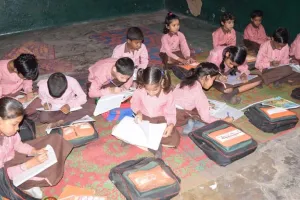 लखनऊ विश्वविद्यालय सहित 12 उच्च शिक्षण संस्थान करेंगे यूपी की बेसिक शिक्षा का आकलन, किया एमओयू