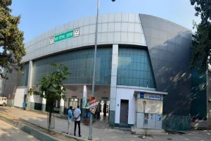 प्रायोगिक तौर पर इटावा बस अड्डे का सौन्दर्यीकरण किया गया :एमडी