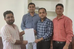 पीलीभीत: गूगल से सर्च किया नंबर जालसाल का निकला और उड़ाए 96 हजार, पुलिस ने इस तरह किया वापस