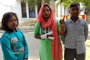 बरेली: पुरानी रंजिश में भतीजे ने चाचा-चाची पर किया जानलेवा हमला, पुलिस को देख हमलावर फरार