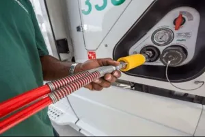 महानगर गैस ने CNG के दाम छह रुपये बढ़ाए, PNG चार रुपये हुई महंगी