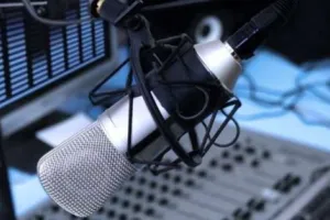 केंद्र ने एफएम रेडियो नीति दिशानिदेर्शों में संशोधन को दी मंजूरी, तीन साल की हटाई अवधि