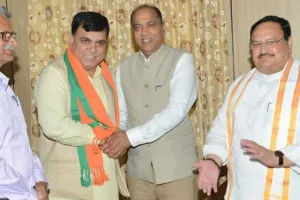 कांग्रेस को लगा बड़ा झटका, पूर्व सांसद सुरेश चंदेल भाजपा में शामिल