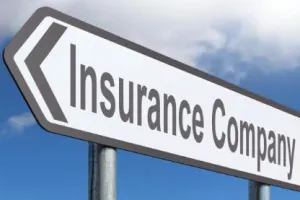 बीमा कंपनी के दो कर्मचारी रिश्वतखोरी के आरोप में गिरफ्तार