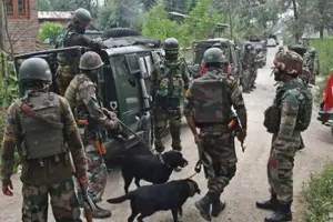 अनंतनाग: मुठभेड़ के दौरान सेना का कुत्ता गंभीर रूप से घायल