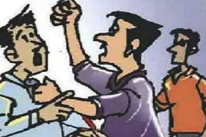 पीलीभीत में मदरसे को चंदा न देने पर युवक को कर दिया लहूलुहान, घर का सामान तोड़ा