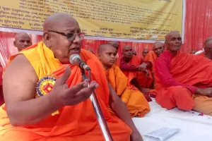 शाहजहांपुर: पांच भिक्षुओं ने वस्सावास पूर्ण कर किया धम्म का अध्ययन 