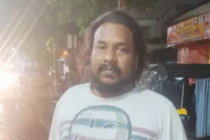 कॉलेज छात्रा से छेड़छाड़, वाहन के साथ 500 मीटर तक घसीटा, गिरफ्तार