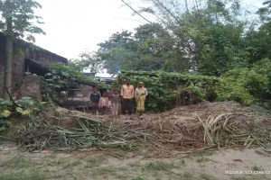 बहराइच: बारिश में छप्पर ढहा, दबकर ग्रामीण की मौत