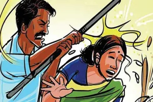 मुरादाबाद : पति ने मारपीट कर घर से निकाला तो महिला ने खाया जहर, हालत गंभीर