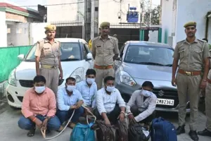 औरैया: अन्तर्राज्यीय गिरोह के पांच सदस्य पुलिस के हत्थे चढ़े, आरोपियों के कब्जे से ठगी का सामान बरामद