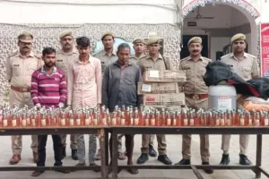 शाहजहांपुर: नकली शराब बनाकर बेचने वाले गिरोह को दबोचा, तीन गिरफ्तार