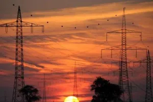 बरेली: दिवाली पर बिजली कटौती से मिली राहत मगर ट्रिपिंग ने किया परेशान