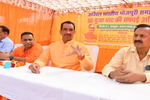 लखनऊ: लाल रंग के कपड़ों में ही कर सकेंगे छठ पूजा, दिखाना होगा टीकाकरण प्रमाणपत्र