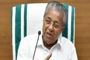 बच्चियों के लिए समान अधिकार सुनिश्चित किए जाएं: विजयन