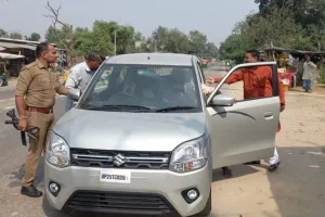 बरेली: कार की डिलीवरी देने जा रहे चालक ने स्कूटी सवार को मारी टक्कर, सांसद ने पकड़वाया