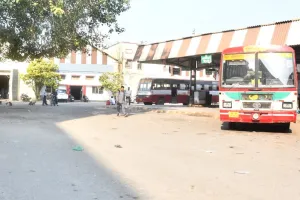 बरेली: सूर्यग्रहण के चलते बस अड्डों पर यात्रियों को लगा ग्रहण, पसरा रहा सन्नाटा