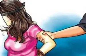 अल्मोड़ा: प्रशासनिक अधिकारी पर नाबालिग के साथ छेड़ाखानी का आरोप, पत्नी पर भी कई आरोप