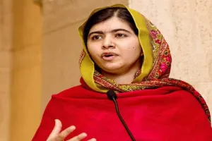 10 साल में बाद अपने मुल्क पहुंचीं नोबेल विजेता मलाला, बाढ़ प्रभावित क्षेत्रों का करेंगी दौरा